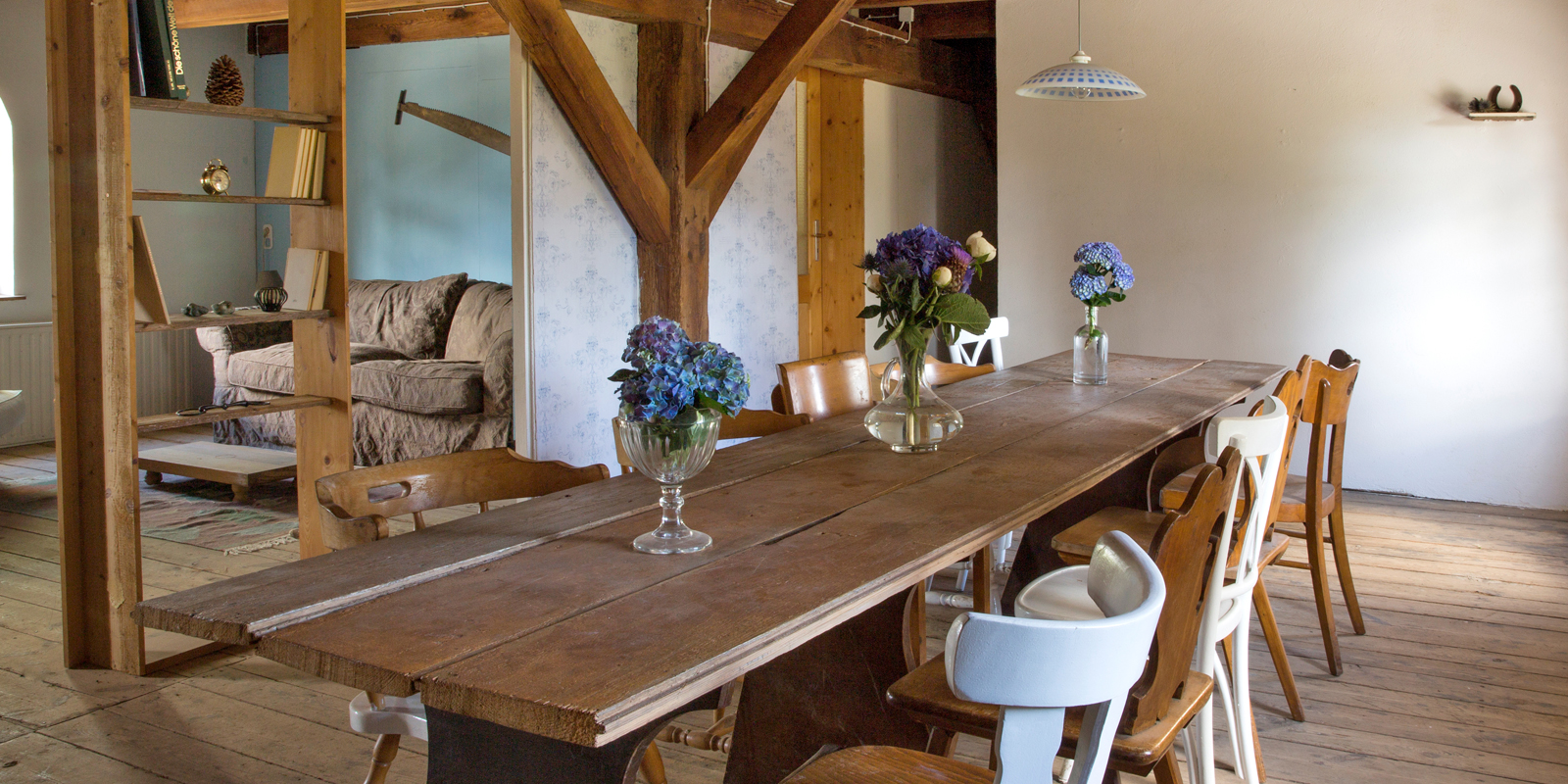 Interior-Design, Interieur, Reiterstübchen, Reiterhof, Innenraum, Ausstattung, Sitzmöglichkeiten, Gemütlichkeit, Farmerslife, Farm