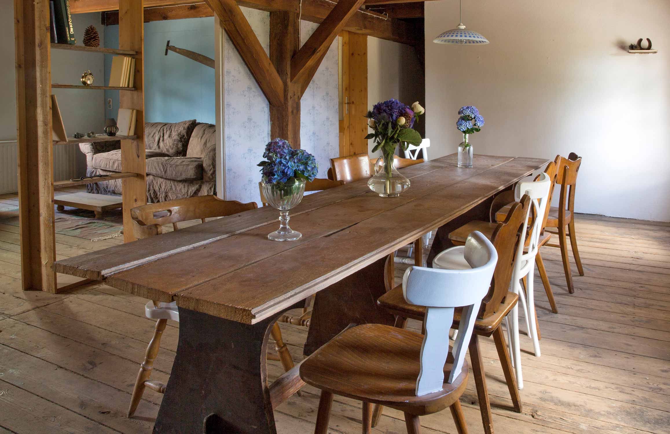 Interior-Design, Interieur, Reiterstübchen, Reiterhof, Innenraum, Ausstattung, Sitzmöglichkeiten, Gemütlichkeit, Farmerslife, Farm