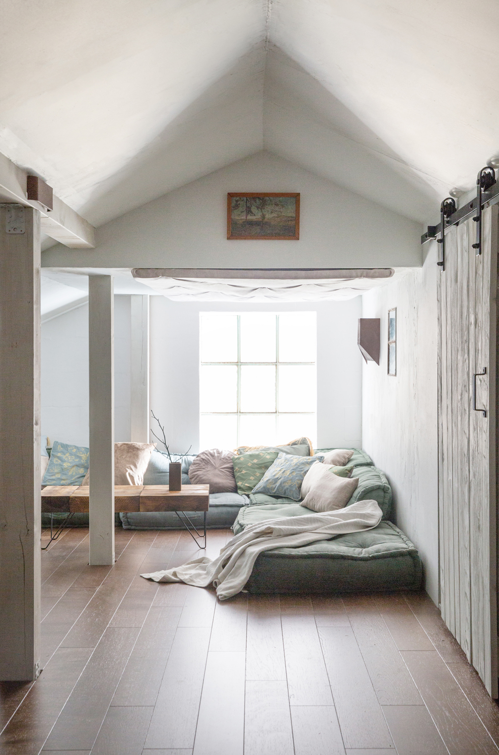 Atic Dachgeschoss ausgebauter Dachboden Interior Design Chilllounge